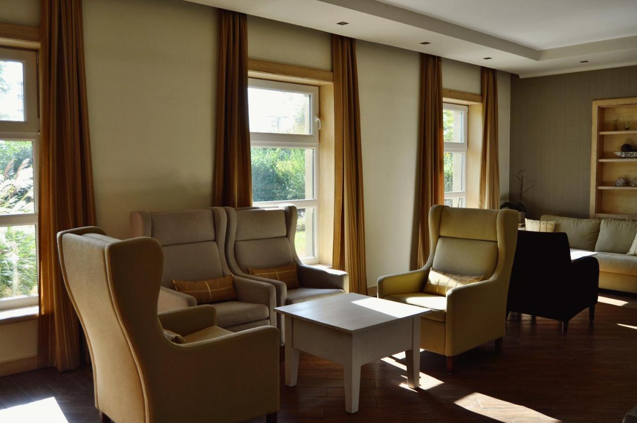 Diva Kacica Restaurant & Pansion Hotel Komarno Ngoại thất bức ảnh